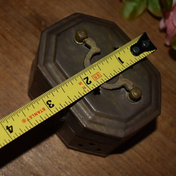 Vintage Antique Small Brass Incense Trinket Cricket Box Gothic Farmhouse Decor - Picture 3 of 14